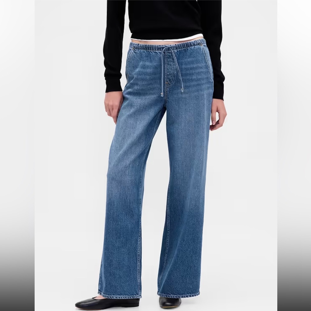 GAP Low Rise UltraSoft Easy '90s
Loose Jeans